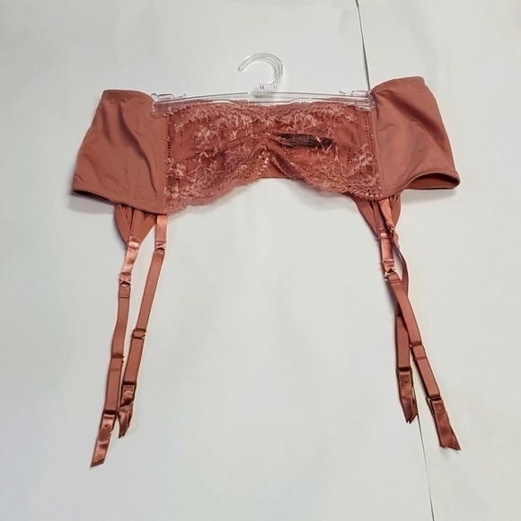 🆕️ NEW Women's Natori Frenzy Garter Belt, Size X-Large - Pink - Picture 2 of 5